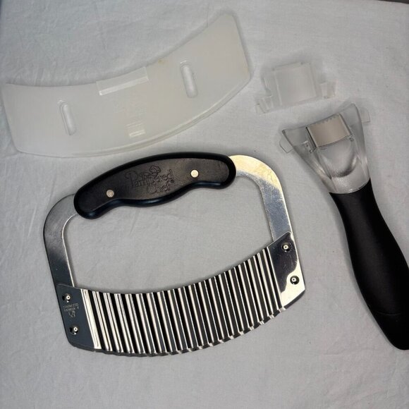 Pampered Chef Other - PAMPERED CHEF #1114 Kernal Cutter & 1063 Crinkle Cutter Meal Prep Healthy Chef
